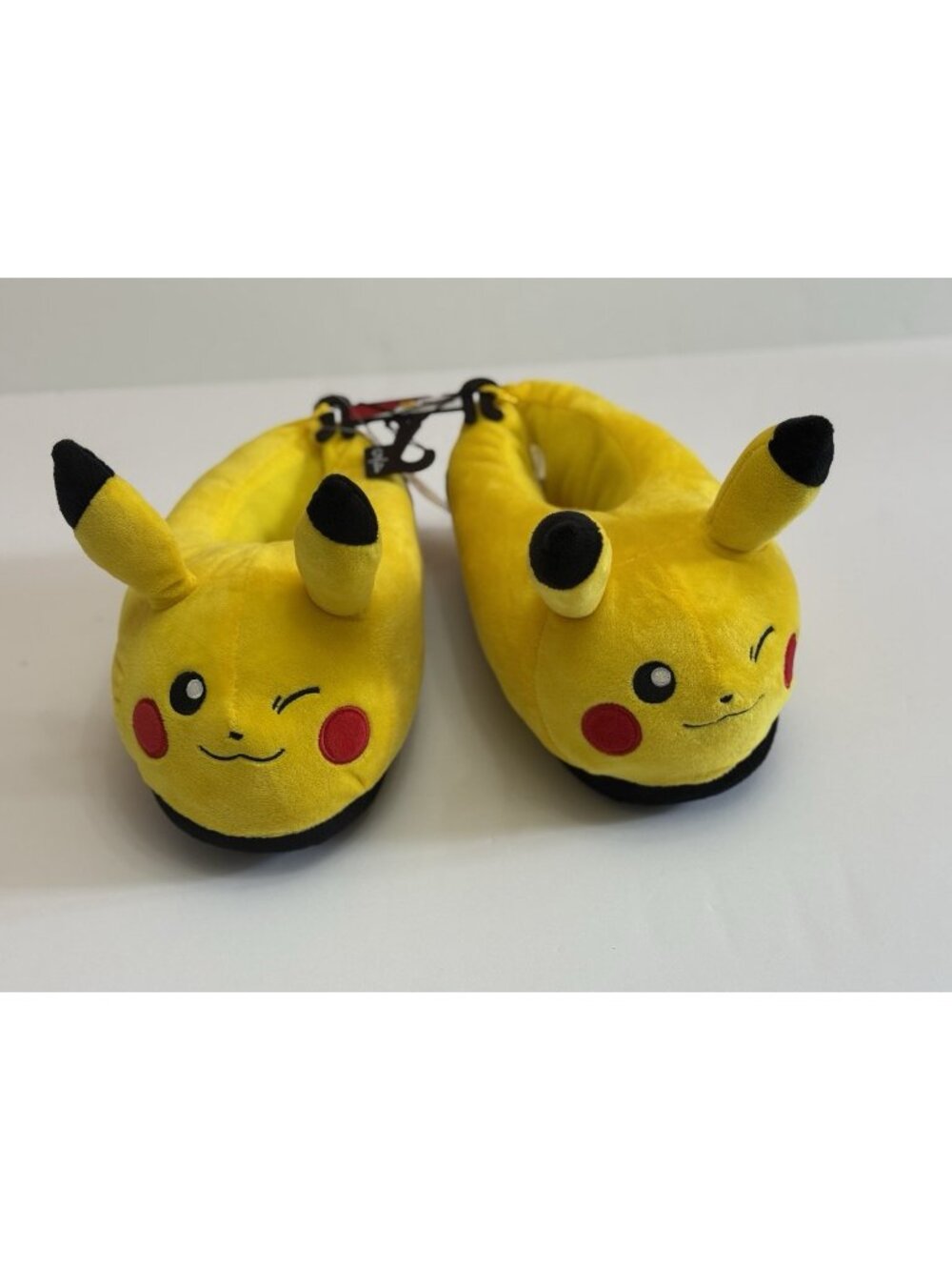 Pokémon Pikachu Kids Slip-On Slippers Yellow Size 4/5 Fabric Comfort